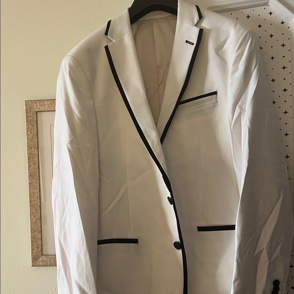 Kenneth Cole Reaction White Performance Jacket - Picture 4 of 4